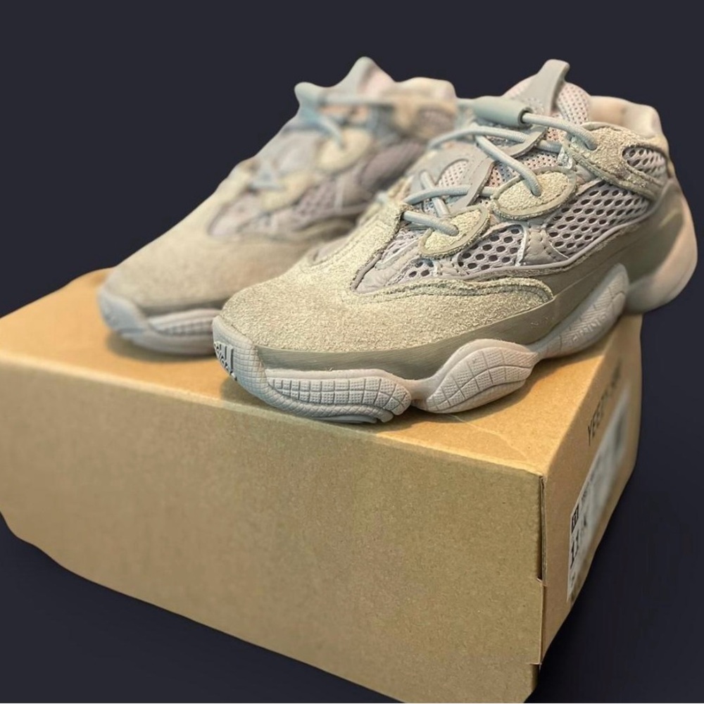 adidas Kids Grey Yeezy 500 Sneakers size 11.5